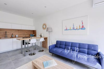 /international/fr/le-lavandou-provence-alpes-cote-d-azur-310100793959/