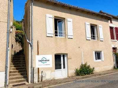 /international/fr/liguge-charente-310107817253/