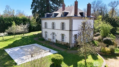 /international/fr/bourbon-l-archambault-auvergne-310107499413/