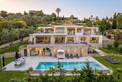 /international/fr/mougins-provence-alpes-cote-d-azur-310108483665/