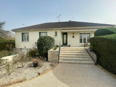 /international/fr/combleux-centre-val-de-loire-310105375362/