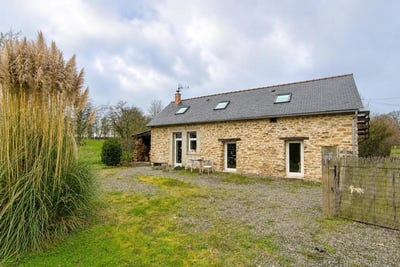 /international/fr/eguzon-chantome-centre-val-de-loire-310108189046/
