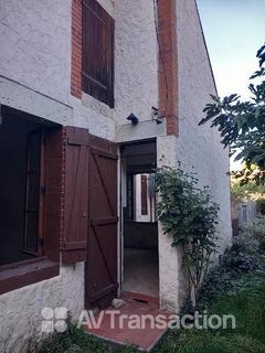 /international/fr/briare-centre-val-de-loire-310107772812/