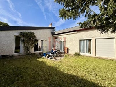 /international/fr/chateaudun-centre-val-de-loire-310108487075/