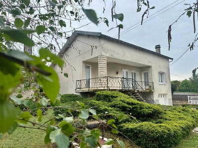 /international/fr/l-isle-jourdain-charente-310107449630/