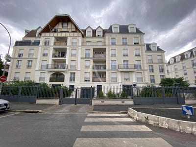 /international/fr/le-blanc-mesnil-ile-de-france-310108601015/