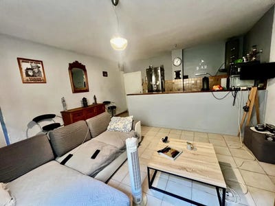/international/fr/saint-gilles-burgundy-310100493908/