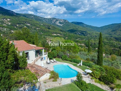 /international/fr/bargemon-provence-alpes-cote-d-azur-310108277026/