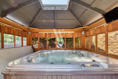 /international/fr/beausoleil-provence-alpes-cote-d-azur-310100887908/