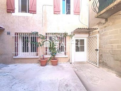 /international/fr/saint-gilles-languedoc-roussillon-310101383465/?lang=en