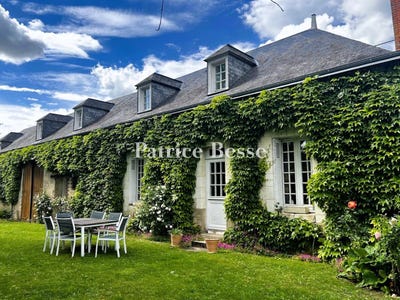 /international/fr/tours-centre-val-de-loire-310108316037/