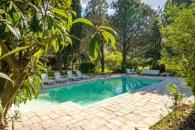 /international/fr/roquebrune-sur-argens-provence-alpes-cote-d-azur-310120074378/