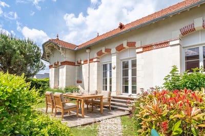 /international/fr/ballan-mire-centre-val-de-loire-310108758538/