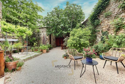 /international/fr/baillargues-languedoc-roussillon-310107907469/