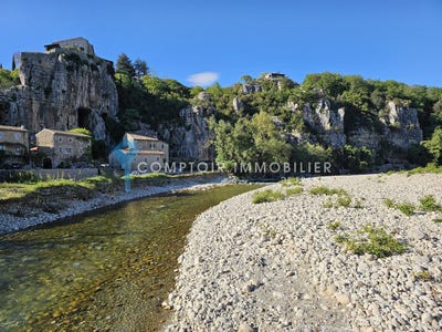 /international/fr/labeaume-rhone-310107045994/
