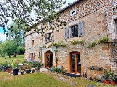 /international/fr/cordes-sur-ciel-midi-pyrenees-120085552517/?lang=es