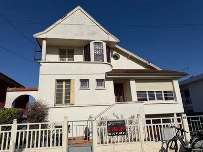 /international/fr/bellerive-sur-allier-auvergne-310106199435/