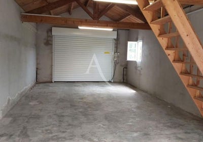 /international/fr/saint-etienne-de-mer-morte-pays-de-la-loire-310106047847/