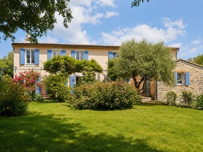 /international/fr/vezenobres-languedoc-roussillon-310108633651/
