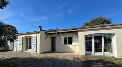 /international/fr/saint-maixent-sur-vie-pays-de-la-loire-310104463352/
