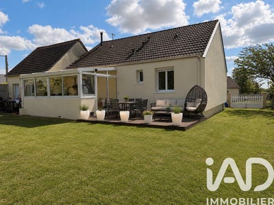 /international/fr/fontaine-la-guyon-centre-val-de-loire-310105372470/