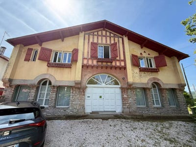 /international/fr/salies-de-bearn-aquitaine-310106490132/