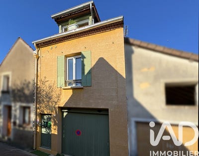 /international/fr/saint-sauveur-en-puisaye-burgundy-310107237358/