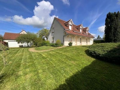 /international/fr/mehun-sur-yevre-centre-val-de-loire-310100404931/