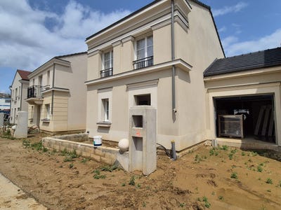/international/fr/puiseux-en-france-ile-de-france-310101228415/