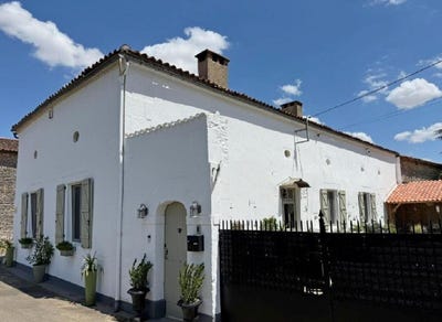 /international/fr/civray-centre-val-de-loire-310109170176/?lang=id