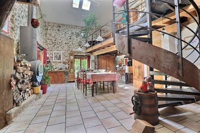 /international/fr/aubenas-rhone-310101337863/?lang=en