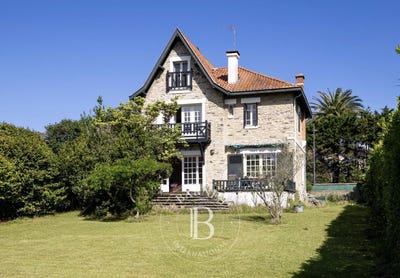 /international/fr/anglet-aquitaine-310108278463/