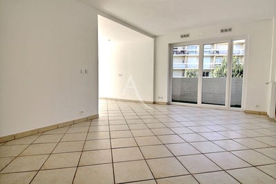 /international/fr/elancourt-ile-de-france-310109739113/
