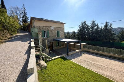 /international/fr/saint-donat-sur-l-herbasse-rhone-310107239102/
