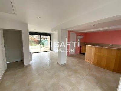 /international/fr/chateaudun-centre-val-de-loire-310106237774/