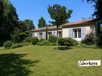 /international/fr/gemozac-charente-310106109900/