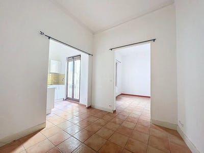 /international/fr/avignon-provence-alpes-cote-d-azur-310109179357/