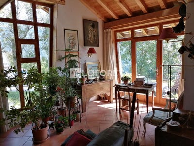 /international/fr/les-chapelles-rhone-310103079443/