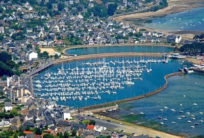 /international/fr/perros-guirec-brittany-120086081642/