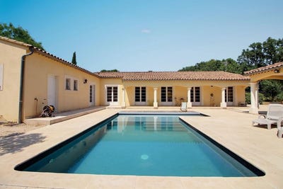 /international/fr/l-isle-sur-la-sorgue-provence-alpes-cote-d-azur-310100961861/