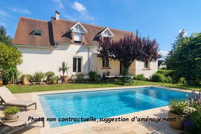 /international/fr/mehun-sur-yevre-centre-val-de-loire-120096436081/