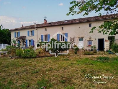/international/fr/pioussay-charente-310101387520/?lang=en