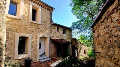 /international/fr/magalas-languedoc-roussillon-310107600375/