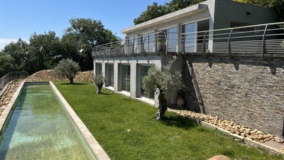 /international/fr/rochefort-du-gard-languedoc-roussillon-310100547627/?lang=zh-tw