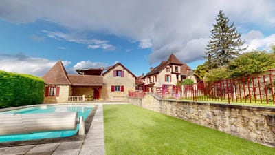 /international/fr/sarlat-la-caneda-aquitaine-310100648818/