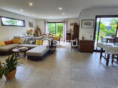 /international/fr/soleymieu-rhone-310108136526/