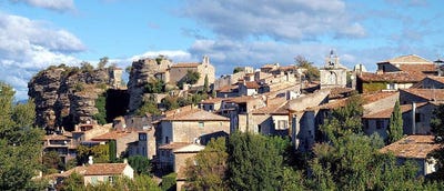 /international/fr/saignon-saignon-provence-alpes-cote-d-azur-310098792412/