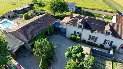 /international/fr/moussac-charente-310108289720/
