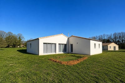 /international/fr/clussais-la-pommeraie-charente-310108044071/