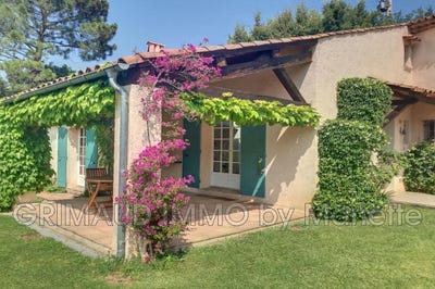 /international/fr/grimaud-provence-alpes-cote-d-azur-310101251642/